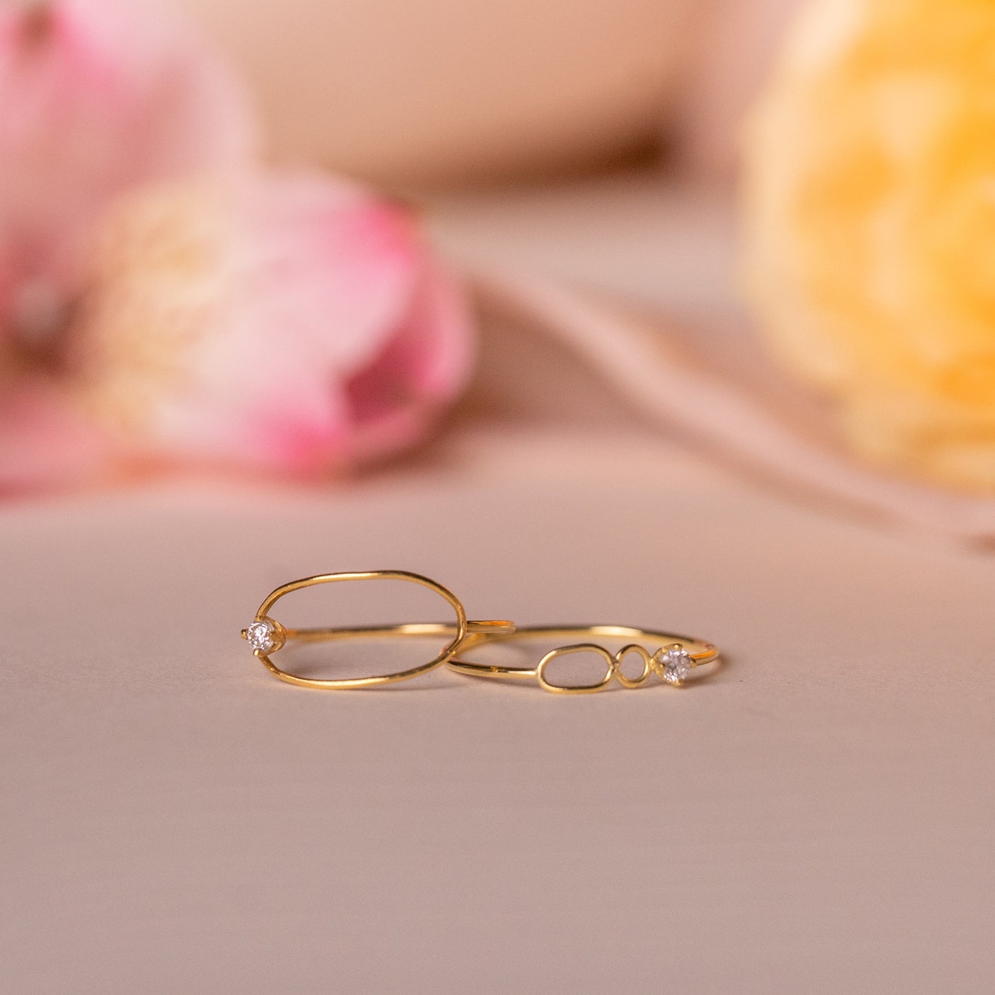 Sale Oval & Circle Ring with White Diamond
