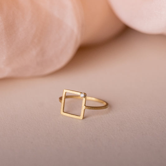 Sale Square Chic Square Ring with White Diamond