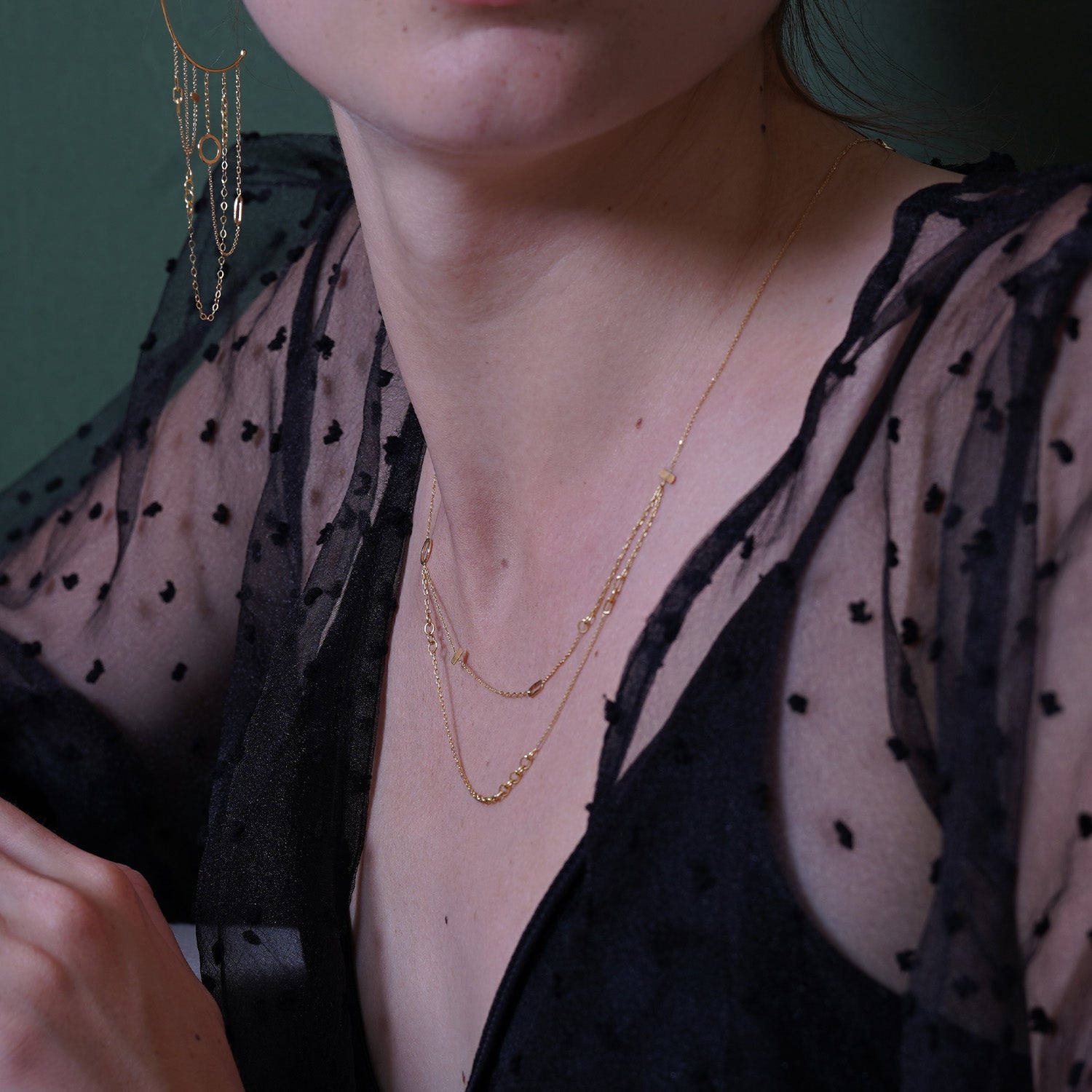 18ct Gold Chains Galore 2 chain necklace on model