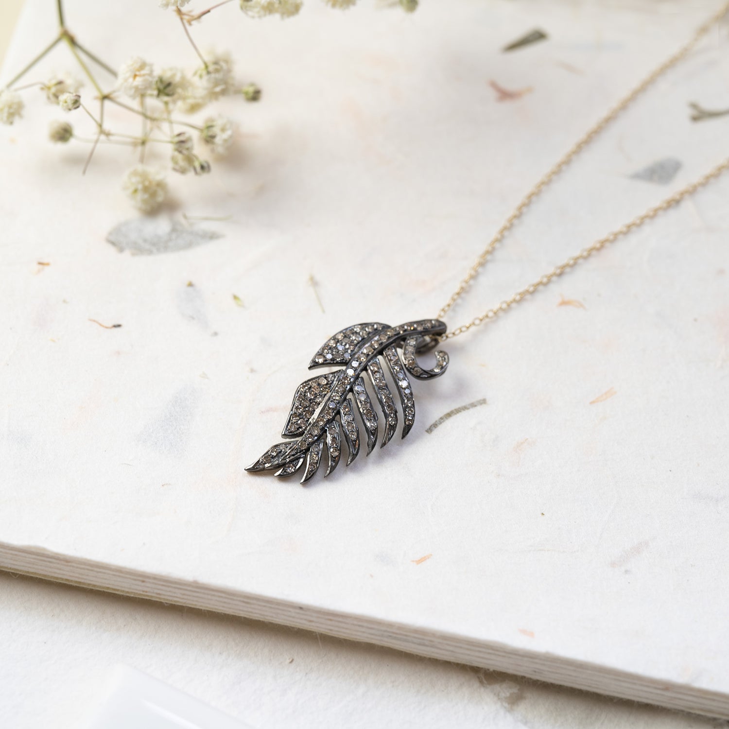 Sterling Silver and Diamond Feather Necklace (MU1253) – Gexist.com