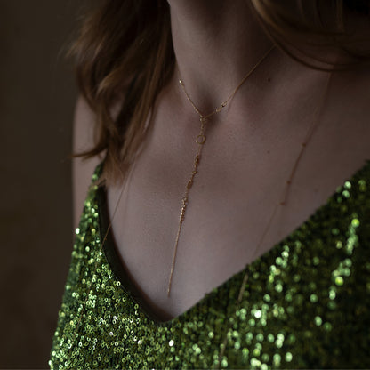 18ct Gold Chains Galore Lariat Necklace on model