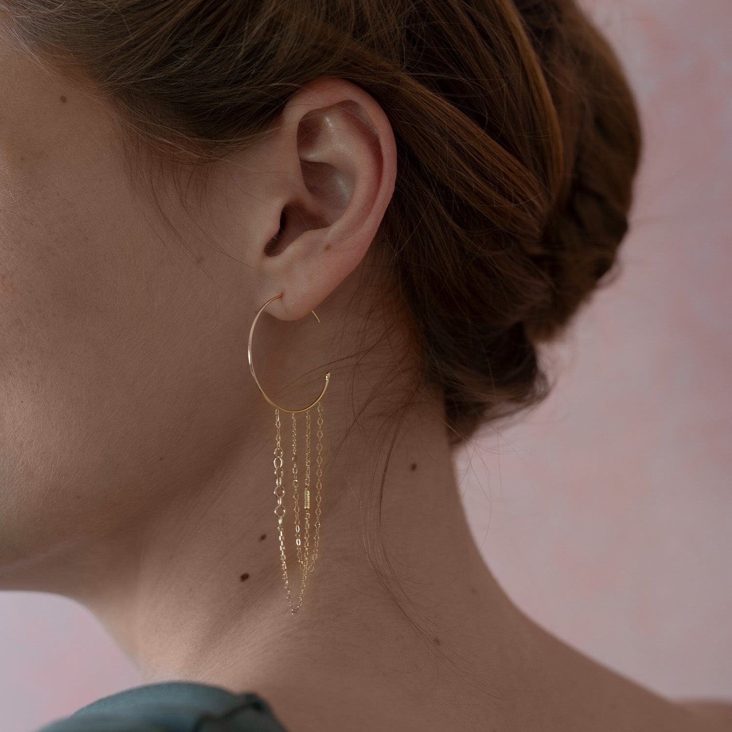 18ct Gold Chains Galore dangling hoops on model