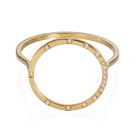 18 CT YELLOW GOLD RING WITH DIAMOND PAVE RAISED CIRCLE 